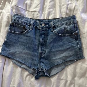 Levi’s 501 wedgie shorts - 27